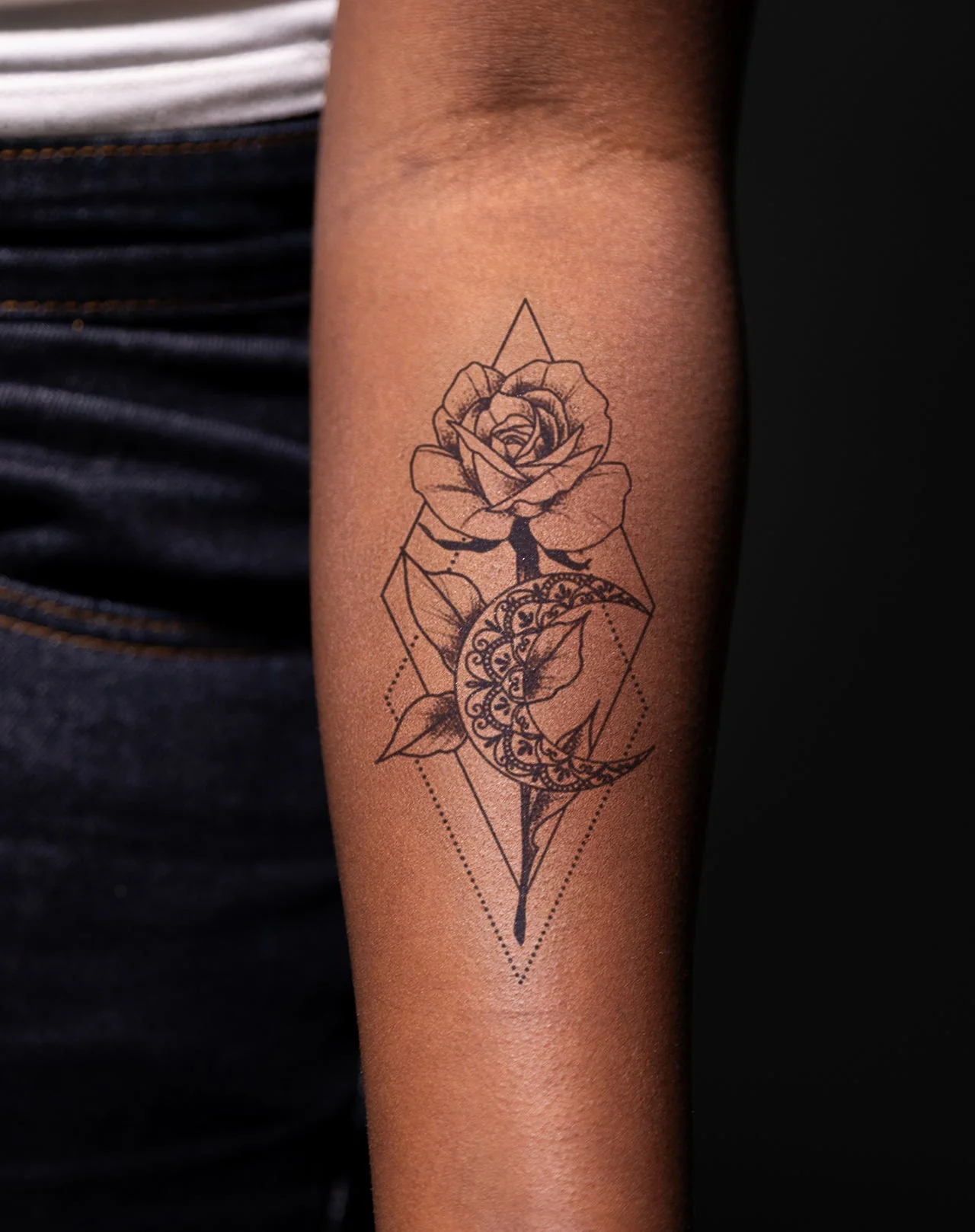 Geo Moon Rose